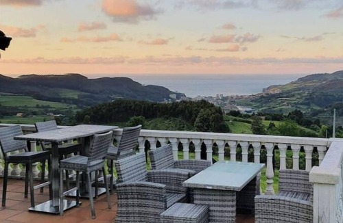 Mungia Apartment | Rural apartment 'balcony with sea views'