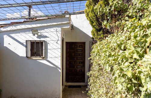 Valdelaguna Apartment | Rural Apartment La Buganvilla with Pool near Chinchón and Aranjuez