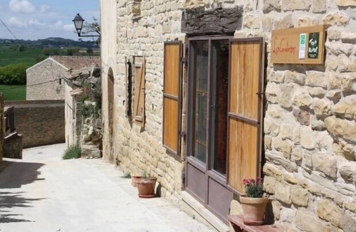 Guialmons Cottage | Rural apartment Les Cavallerisses for 4 people with jacuzzi