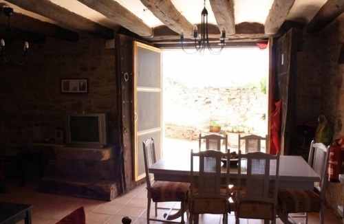Guialmons Cottage | Rural apartment Les Cavallerisses for 4 people with jacuzzi