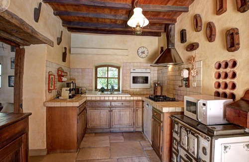 Essertines-en-Donzy Cottage | Rural Charm with Private Pool and Pets Allowed