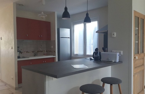 Saint-Symphorien-de-Lay Cottage | Rural cottage blue shutters