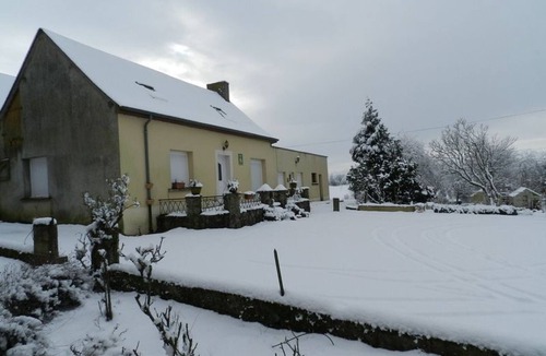 Bais Cottage | Rural cottage with billiards, ping-pong and fishing