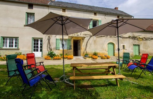 Paulin Cottage | Rural cottage with spa, pets allowed and parking