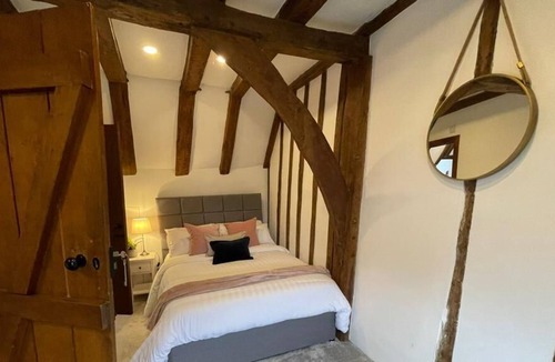 East Grinstead Apartment | Rural Country Suites - 2 Bed and 2 Bath