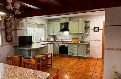 Biar House | Rural EL METGE Biar-Piscina Privada-Barbacoa-Calefacción-Chimenea