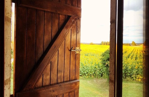 Saint-Severin House | Rural Farmhouse, Bright Open Plan, Private Infinity Pool, NEW kitchen/lounge