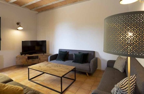 Palafolls House | Rural farmhouse near the Costa Brava for 30