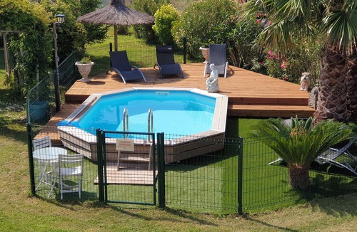 Villeneuve-les-Maguelone Cottage | Rural apartment, protected natural area near the beaches