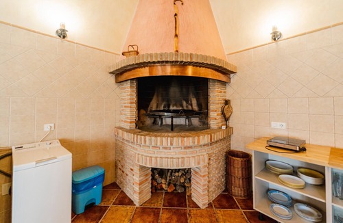 Espeja de San Marcelino House | Rural House 'Dehesa de Santa Ursula 1' with Garden and Balcony