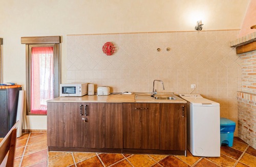 Espeja de San Marcelino House | Rural House 'Dehesa de Santa Ursula 1' with Garden and Balcony