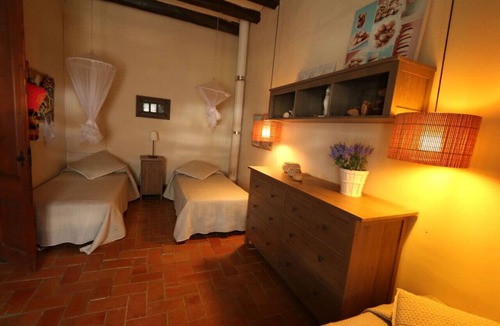 Vilafranca del Penedes RV Rental | Rural House Cal Gotlla