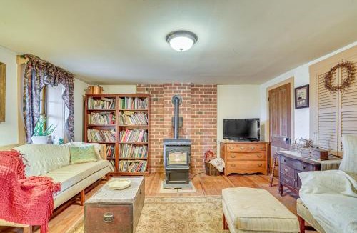 Ladiesburg House | Rural & Historic Detour Escape w/Horses On-Site!