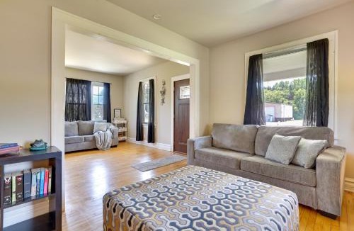 Hixton House | Rural Hixton Vacation Home: Gas Grill & Porch!