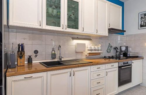 Unesic House | Rural Holiday Home Endi
