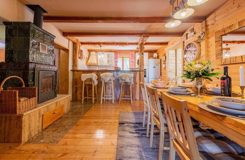 Municipality of Gracac House | Rural home in nature with jacuzzi, sauna and entertainment amenities