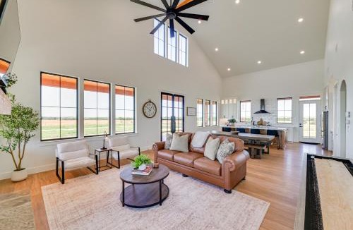 Myra House | Rural Home w/Hot Tub < 7 Mi to Winery & Golfing