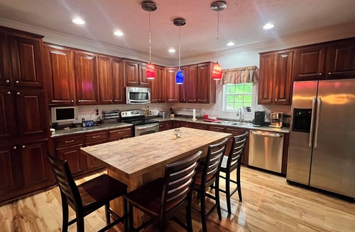 Tyler House | Rural Home with Private Walking Trails on 1400 Private nAcres