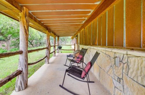 Tarpley House | Rural & Horse-Friendly Cabin ~ 24 Mi to Bandera!