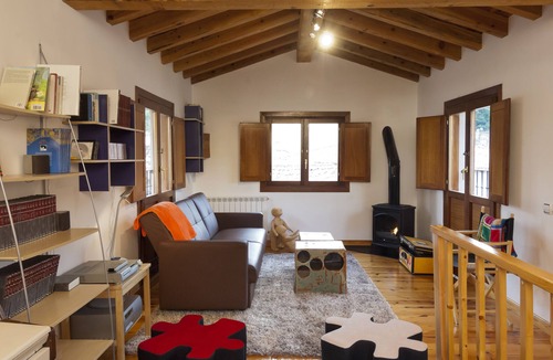 Torrecilla en Cameros Cottage | Rural house in nature (pets allowed)