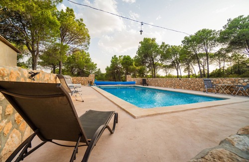 Villanueva de la Jara Cottage | Rural house. The Vitis Inn.