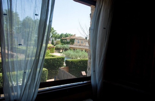 Torroella de Fluvia House | Rural house in Mas Armadà