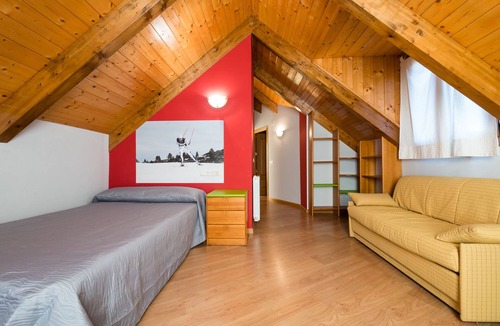Jaca Ski Chalet | Rural house breeze of Jaca