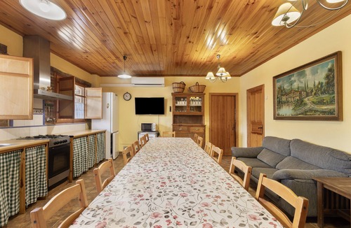 Balsareny House | Rural House 'Cal Panxeta' with Mountain Views, Wi-Fi and Air Conditioning