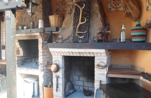 Urda House | Rural House 'El Patas' with Mountain Views, Wi-Fi and Air Conditioning