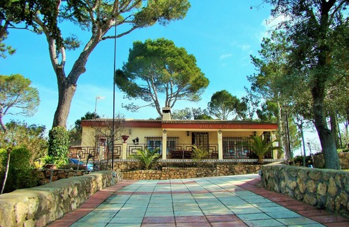 Albalate de Zorita Ski Chalet | Rural house near Madrid with swimming pool