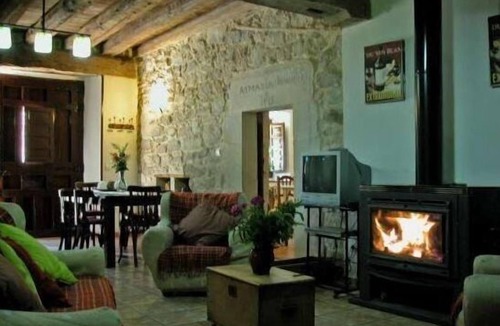 Molinos de Duero Cottage | Rural house (full rental) El Último Carretero for 8 people