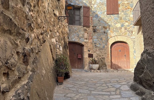 La Vilella Baixa Cottage | Rural house in the heart of Priorat with 5 bedrooms and spectacular views.