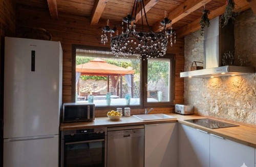 Fuentemilanos Cottage | Rural house in Segovia with heated pool | Old carpentry workshop | 8 guests