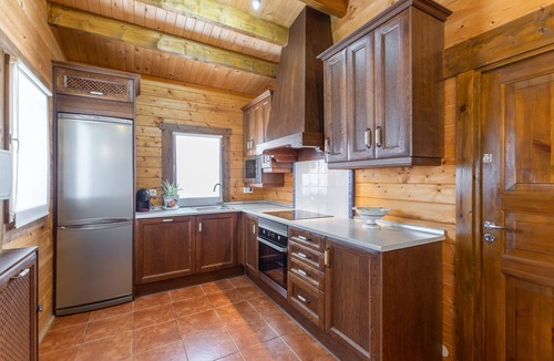 Cobisa House | Rural House 'La Dehesa2' in Toledo with Private Pool, Wi-Fi, and Air Conditioning