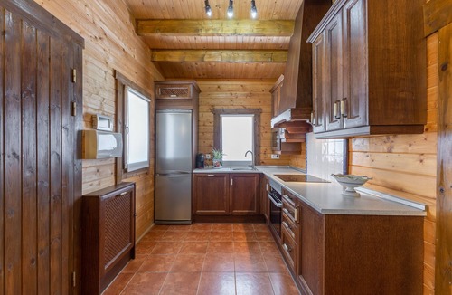Cobisa House | Rural House 'La Dehesa2' in Toledo with Private Pool, Wi-Fi, and Air Conditioning