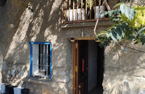 Cella Apartment | Rural house, la paz de cella. Full lodging.