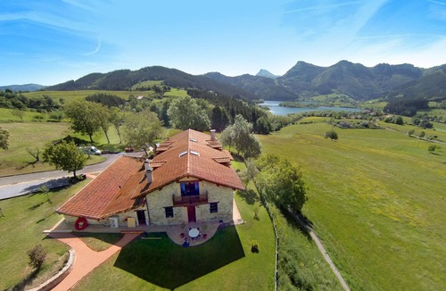 Aretxabaleta Cottage | Rural House Urkulu Landetxea