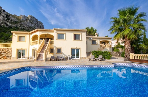 La Vall de Laguar Bed & Breakfast | Rural house with beautiful views, Campell room