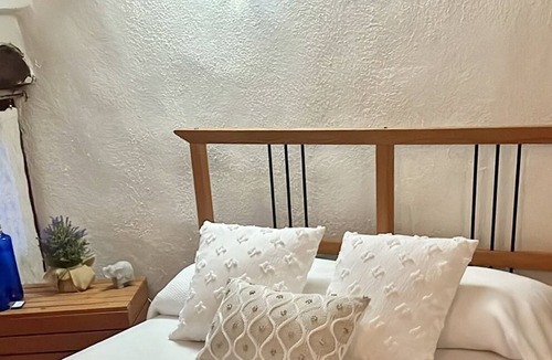 El Pinell de Brai House | Rural House within Historical Medieval Town - Castle Miravet/Ebro River near!