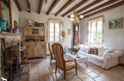 Mussidan House | Rural lock keeper farmhouse, pool, fully restored