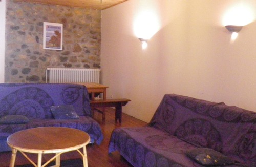 Peyrusse Apartment | Rural lodging 12 people