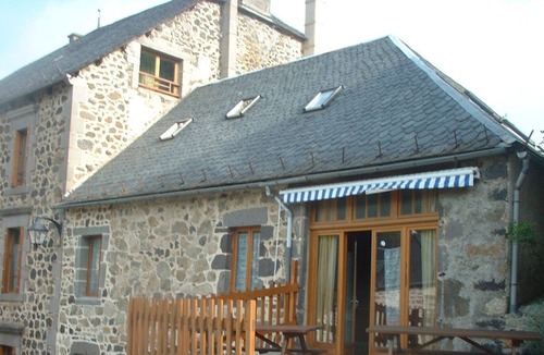 Peyrusse Apartment | Rural lodging 12 people