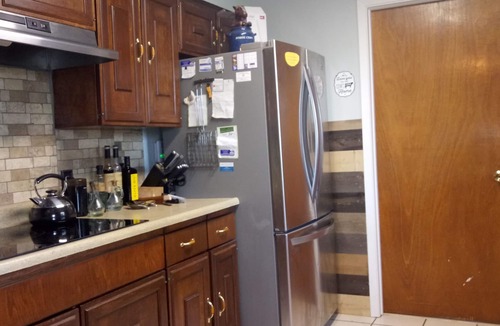 Dublin Bed & Breakfast | Rural Oasis - Murphy's Private Room & Shared Bathroom