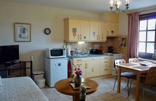Rieux-Volvestre Apartment | Rural Tranquility near Toulouse