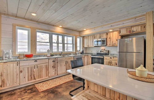 White Sulphur Springs House | Rural White Sulphur Springs Getaway w/Deck!