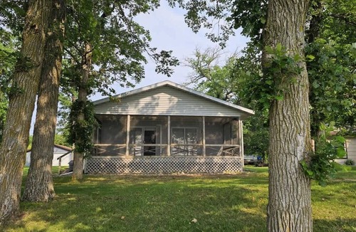 Ottertail House | Rush Lake Cabin, Perham MN