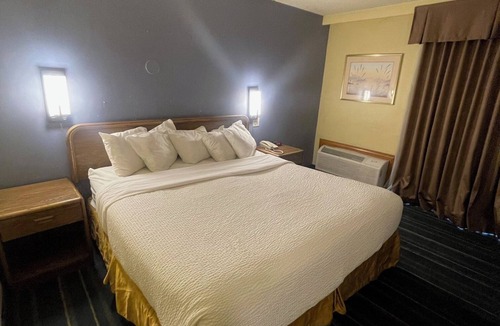 Northwest Colorado Springs Hotel | Rusina inn