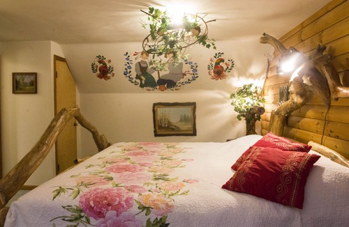 Spencer Bed & Breakfast | Russian and South African room in cabin surrounded by state forest