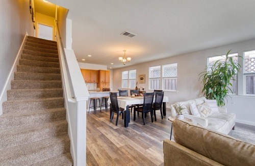 Santa Rosa House | Russian River Brew-cation Home