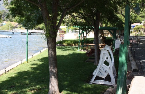 Clearlake Cabin | Rustic 1930s Log Cabin Sleeps Seven in Private Estate Setting